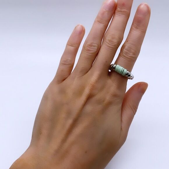 NWT Wool + Pepper Co. Stackable Beaded Ring - Picture 5 of 5